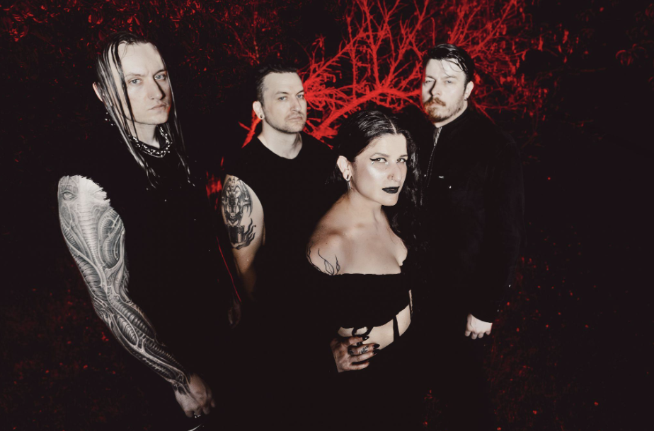 Entheos amplia o peso industrial em “Undone” e prepara o álbum Empty On The Inside