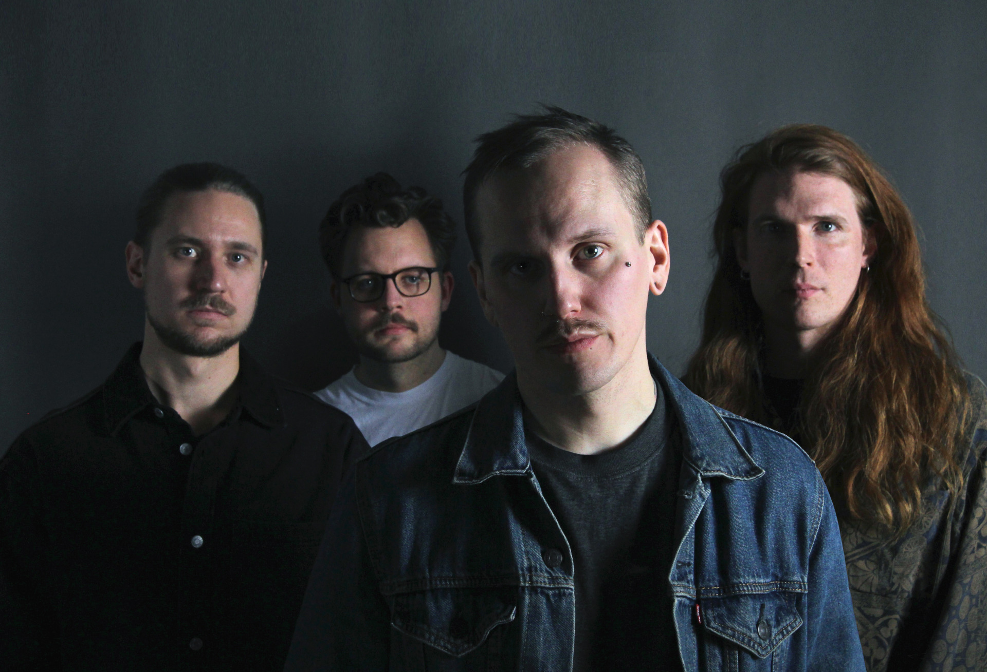 God Mother libera ‘False Self’ antes de ‘Köttvärld’, terceiro álbum marcado para 25 de setembro