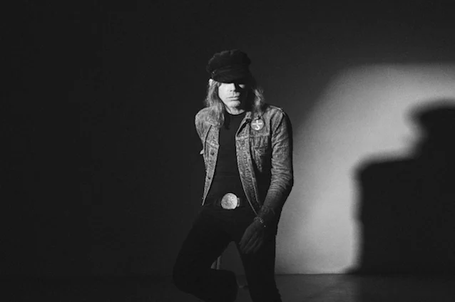 Nicke Andersson prepara primeiro álbum inteiramente solo