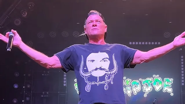 Ugly Kid Joe prepara novo álbum para o início de 2027 pela BLKIIBLK